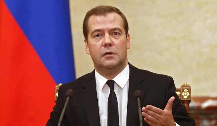 Медведев: Русија мора учинити све за мир у Украјини