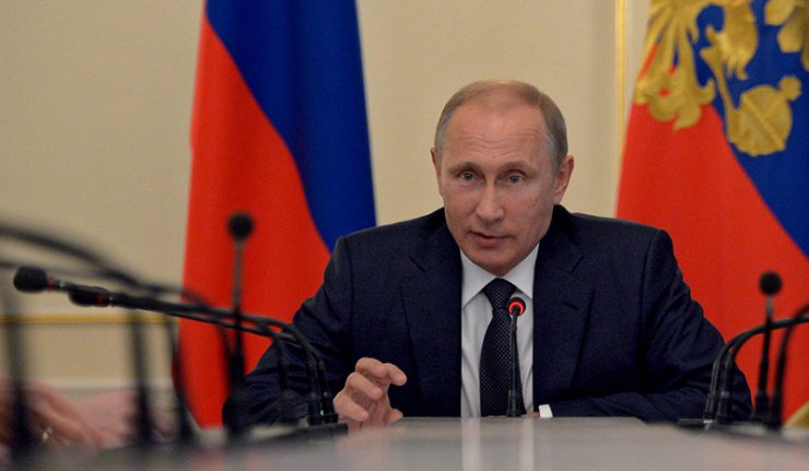 Песков демантовао гласине о болести Путина