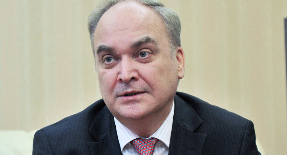 Антонов: НАТО се преко Украјине приближава Русији
