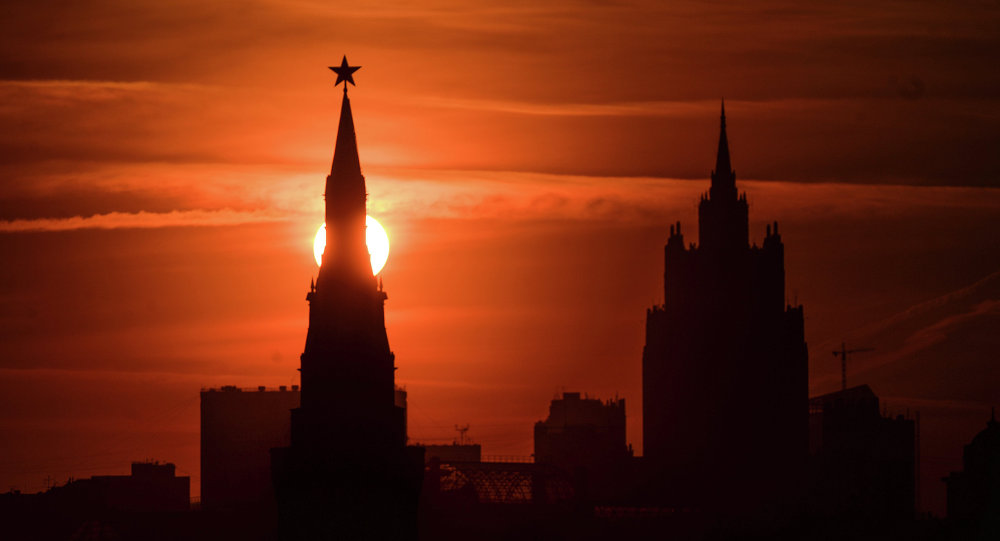 У САД усађују мржњу према свему што је руско Опширније: http://rs.sputniknews.com/rusija/20150403/1047208.html#ixzz3WKiRNcm0
