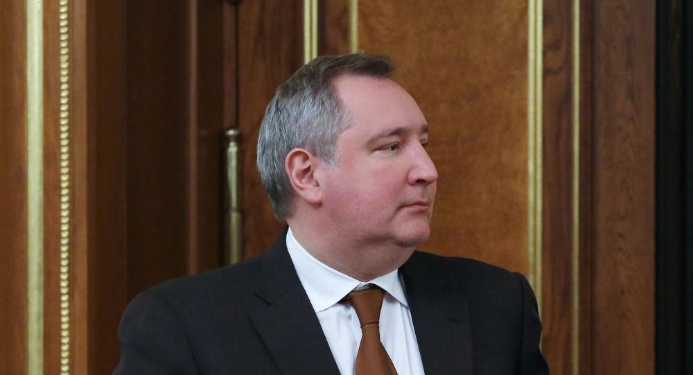 Рогозин о критици Русије у западним медијима: „буржуји у паници“