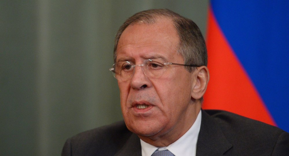 Лавров: Кијев да скине блокаду са Донбаса