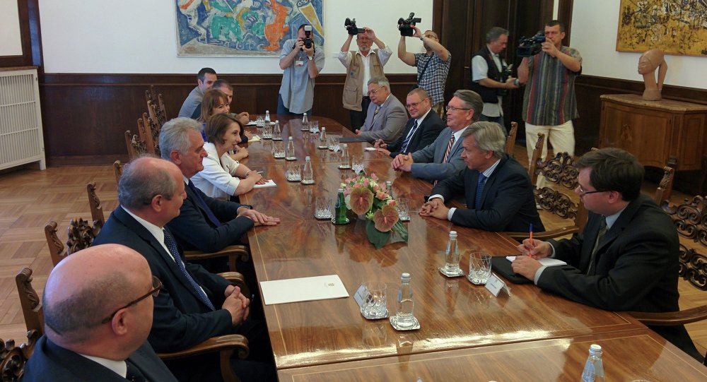 Пушков поднео предлог о стварању међусобне интерпарламентарне комисије Русије и Србије