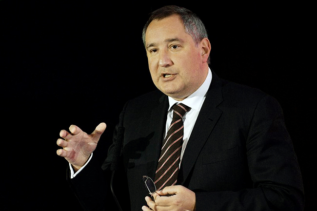 Рогозин назвао Турчинова гњидом