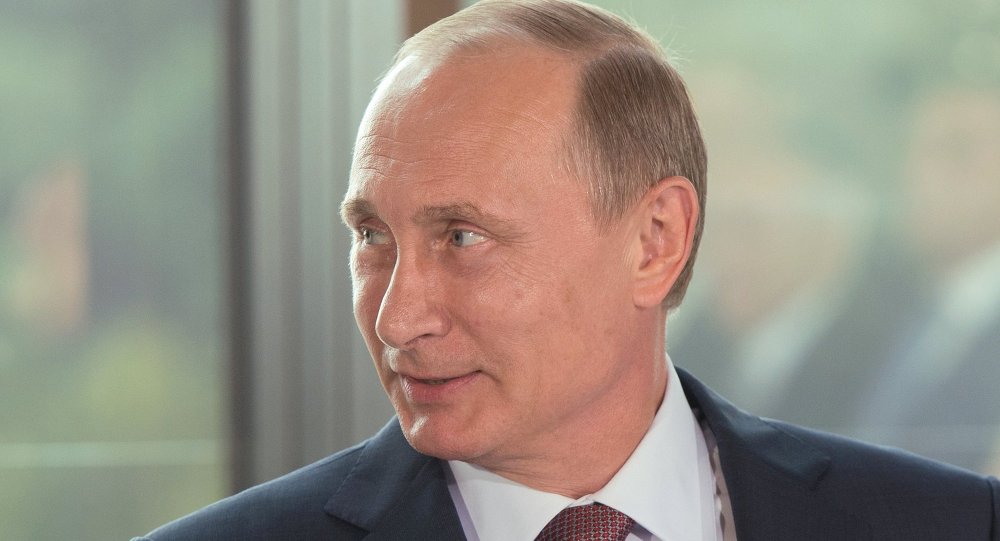Путин уручио држављанство избеглицама из Донбаса