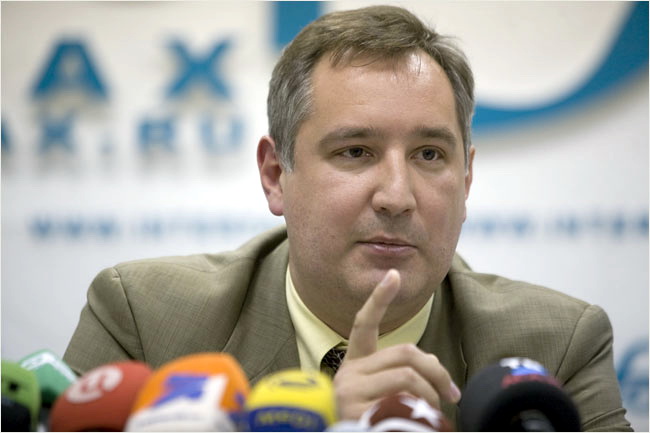 Рогозин: Доћи ће време када ће нас из Русије у Украјини сачекивати са цвећем