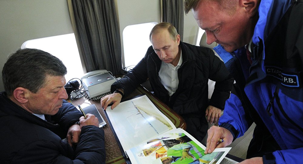 Путин посетио градилиште највећег моста у Русији