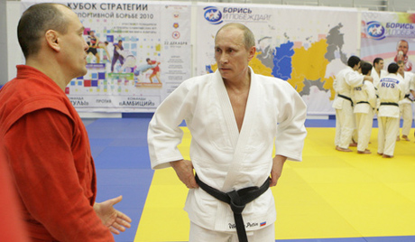 Путин позвао руске ученике да не избегавају физичко